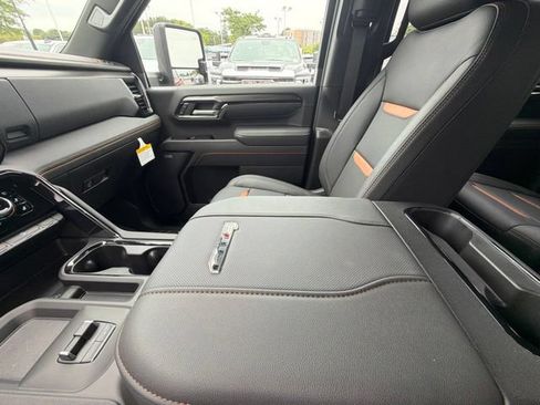 New 2026 GMC Sierra 2500 AT4 w/ AT4 Premium Plus Package AWD/4WD image 26