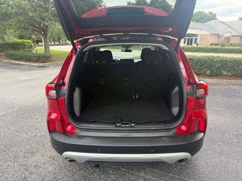 Used 2025 Ford Escape Active w/ Tech Pack #1 FWD image 16