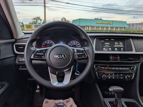 Used 2020 Kia Optima LX FWD image 29