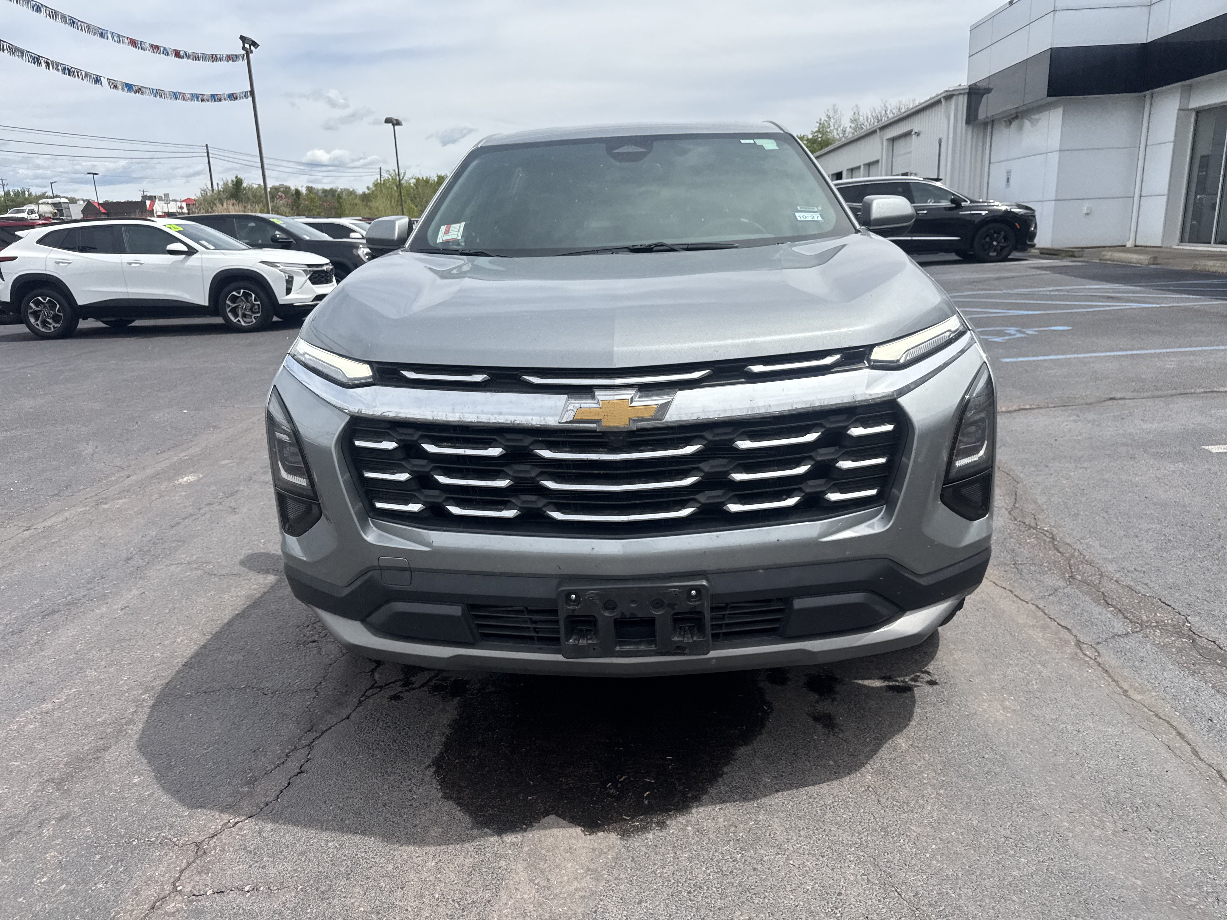 Used 2026 Chevrolet Equinox LT AWD/4WD image 9