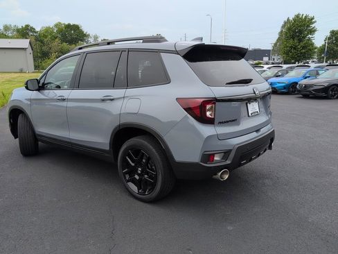 Used 2024 Honda Passport Black Edition image 3