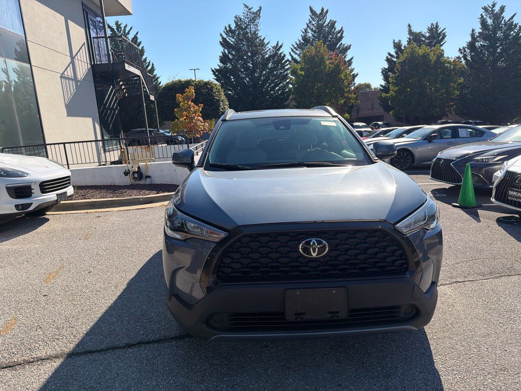 Used 2022 Toyota Corolla Cross LE w/ Moonroof Package AWD/4WD image 4