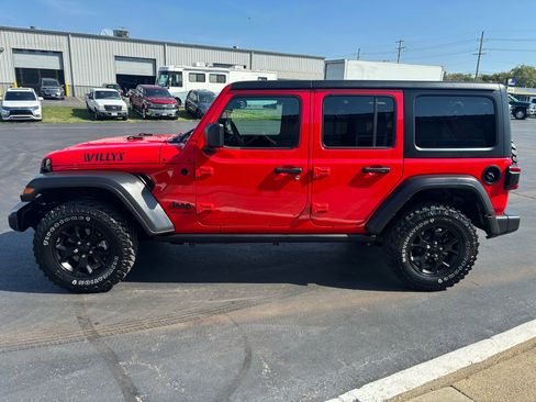 Used 2022 Jeep Wrangler Unlimited Sport image 6