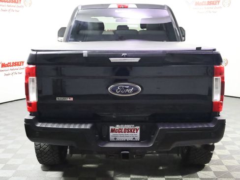 Used 2019 Ford F250 XLT w/ XLT Premium Package AWD/4WD image 6