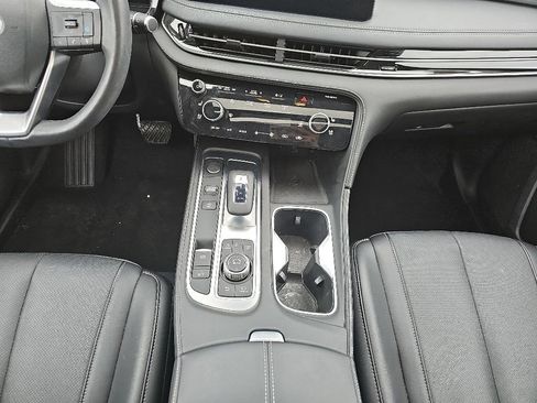 Used 2023 INFINITI QX60 Luxe w/ Cargo Package AWD/4WD image 12