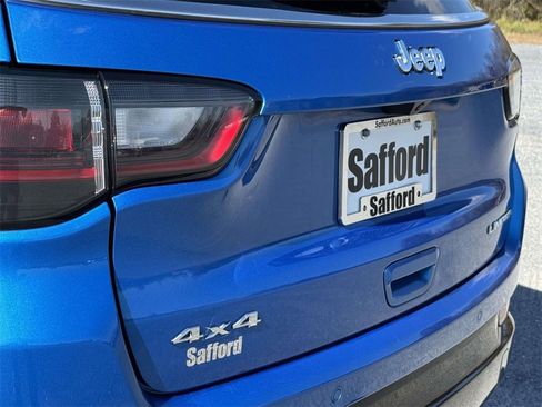 Used 2025 Jeep Compass Limited w/ Elite Group image 11