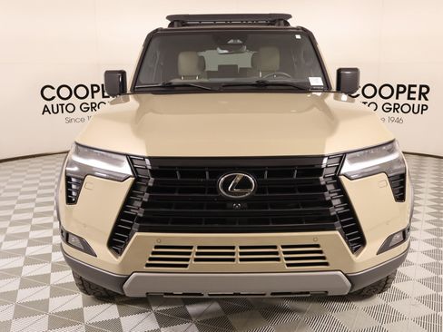 Used 2024 Lexus GX 550 AWD/4WD image 11