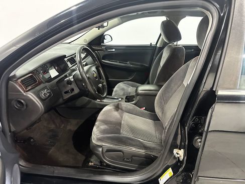 Used 2014 Chevrolet Impala LT w/ LT Sunroof Package FWD image 12