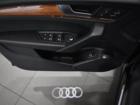 Used 2023 Audi Q5 2.0T Premium w/ Convenience Package image 33