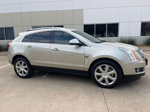 Used 2016 Cadillac SRX Performance w/ Driver Awareness Package image 11