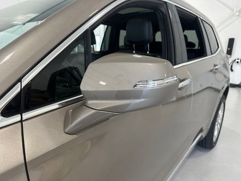 Used 2022 Cadillac XT6 Premium Luxury AWD/4WD image 7