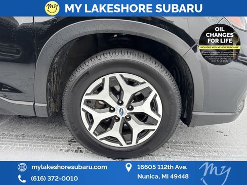 Used 2020 Subaru Forester Premium image 29