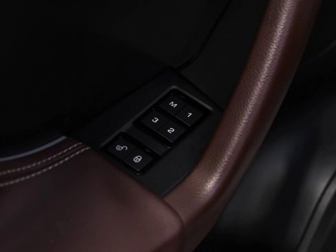 Used 2018 Jaguar F-PACE S image 36