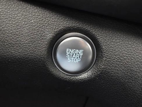 Used 2023 Hyundai Santa Fe SEL image 30