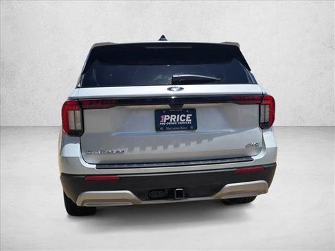 Used 2026 Ford Explorer Platinum w/ LUX Leather Package AWD/4WD image 6