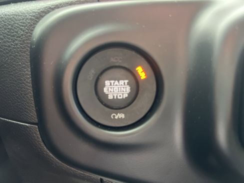 Used 2022 Jeep Wrangler Rubicon AWD/4WD image 22