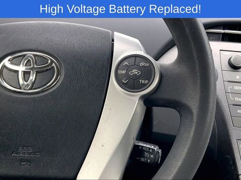 Used 2014 Toyota Prius Two image 18