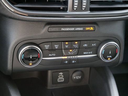 Certified 2025 Ford Escape ST-Line AWD/4WD image 18