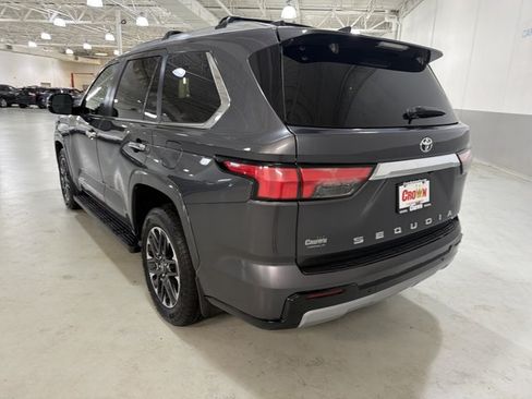 Used 2025 Toyota Sequoia Limited w/ Tow Technology Package AWD/4WD image 6