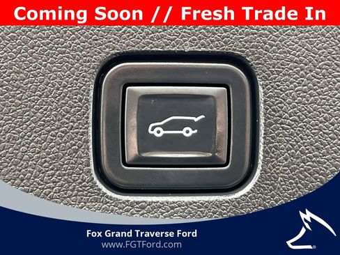 Used 2024 Chevrolet Traverse RS image 36