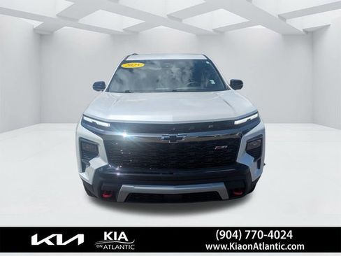 Used 2025 Chevrolet Traverse Z71 w/ Driver Confidence Package AWD/4WD image 8