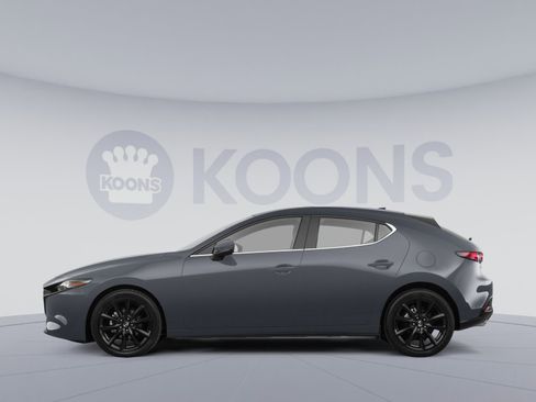 Used 2020 MAZDA MAZDA3 Hatchback w/ Premium Package FWD image 2