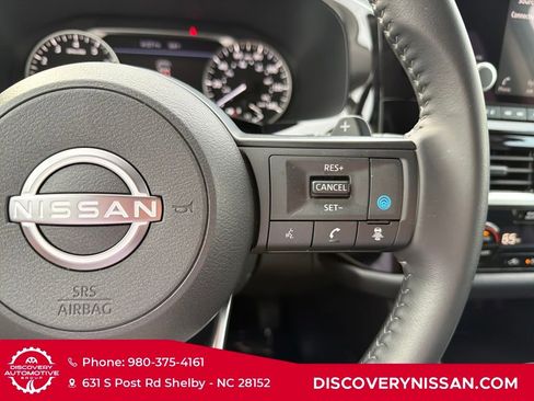 Certified 2025 Nissan Pathfinder SV image 22