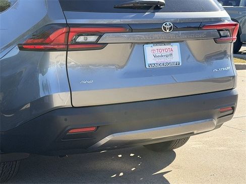 New 2026 Toyota Grand Highlander Platinum image 6