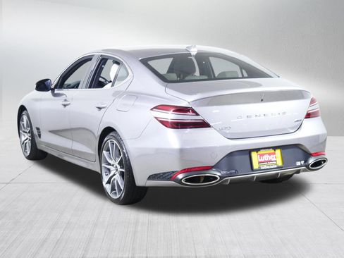 Used 2024 Genesis G70 2.5T AWD/4WD image 5