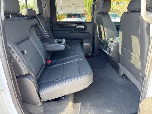 New 2026 GMC Sierra 2500 Denali w/ Denali Reserve Package image 18