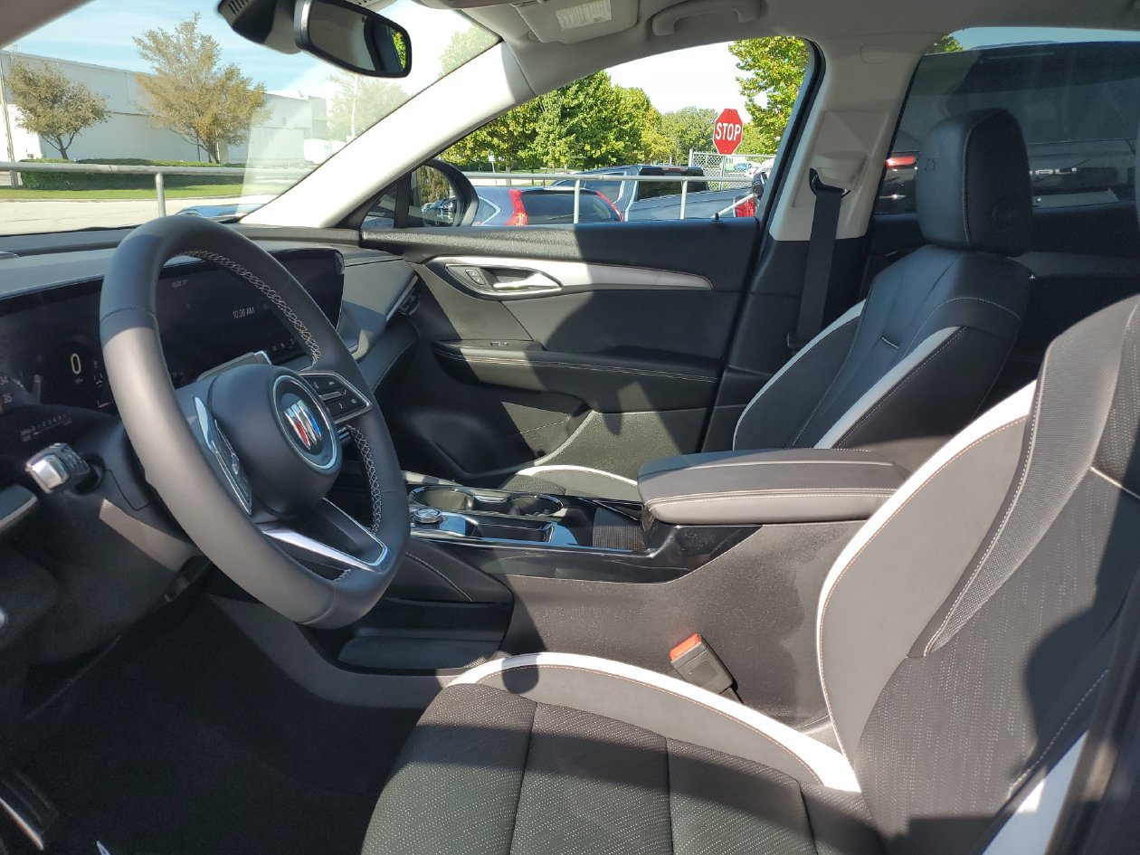 Used 2026 Buick Envision Sport Touring AWD/4WD image 18