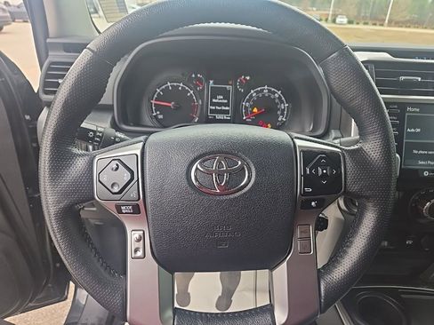 Used 2024 Toyota 4Runner SR5 Premium w/ Moonroof Package image 20