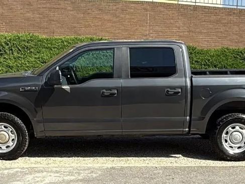 Used 2017 Ford F150 XL w/ XL Power Equipment Group image 2