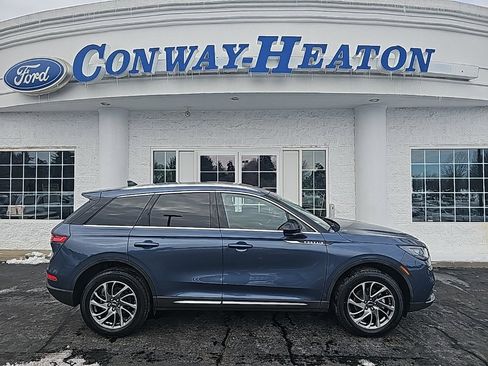 Used 2022 Lincoln Corsair Standard w/ Equipment Group 101A image 1