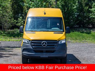 Used 2021 Mercedes-Benz Sprinter 2500 video 2