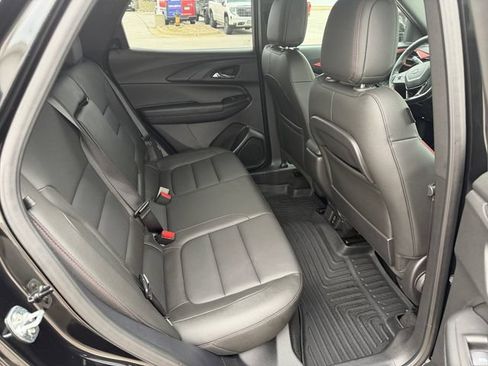 Used 2025 Chevrolet TrailBlazer RS w/ Convenience Package AWD/4WD image 16