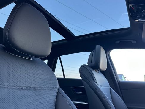 New 2026 Mercedes-Benz GLC 300 300 image 17