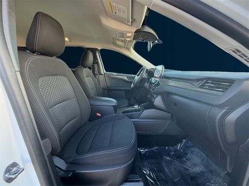 Used 2023 Ford Escape Active image 17