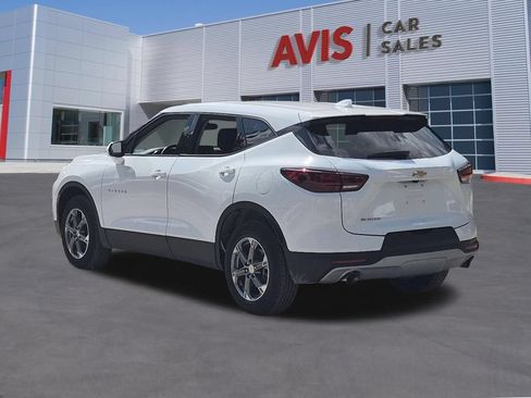 Used 2025 Chevrolet Blazer LT FWD image 9
