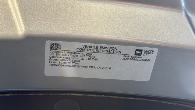 Used 2025 Chevrolet Traverse LT FWD image 31