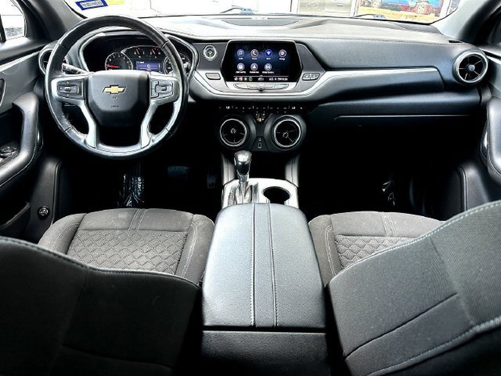 Used 2019 Chevrolet Blazer LT FWD image 28