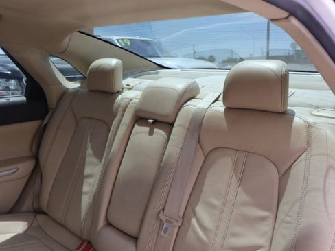 Used 2014 Lincoln MKZ FWD image 25