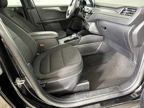 Used 2025 Ford Escape Active FWD image 13