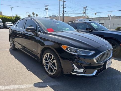 Used 2019 Ford Fusion Titanium FWD image 1