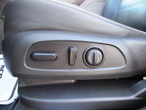 Used 2021 GMC Acadia Denali w/ Denali Technology Package image 14