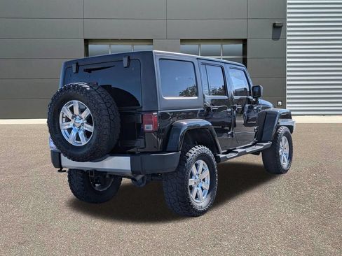 Used 2013 Jeep Wrangler Unlimited Sahara w/ Connectivity Group AWD/4WD image 5