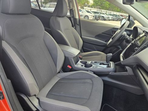 Used 2025 Subaru Crosstrek 2.5i Premium AWD/4WD image 31