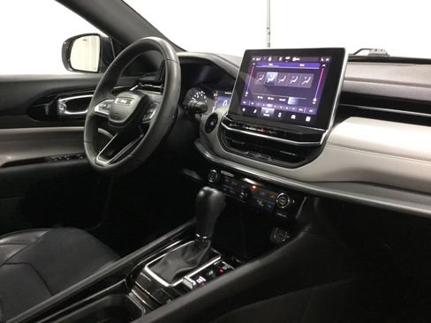 Used 2023 Jeep Compass Limited AWD/4WD image 24