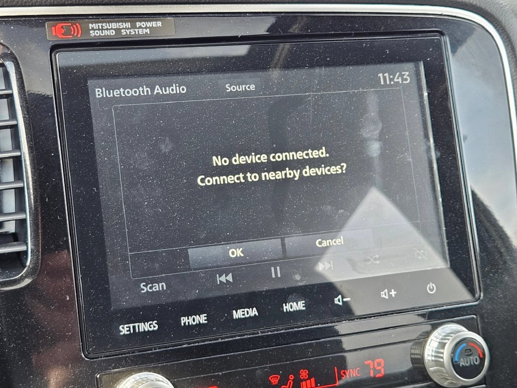 Used 2021 Mitsubishi Outlander 4WD Plug-In Hybrid image 26