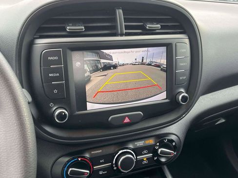 Used 2025 Kia Soul LX w/ LX Technology Package image 20